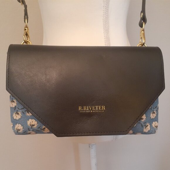 R. Riveter Canvas Print Crossbody Purse - Picture 5 of 15